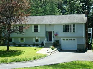 29 Bayberry Ln, Lisbon, CT 06351