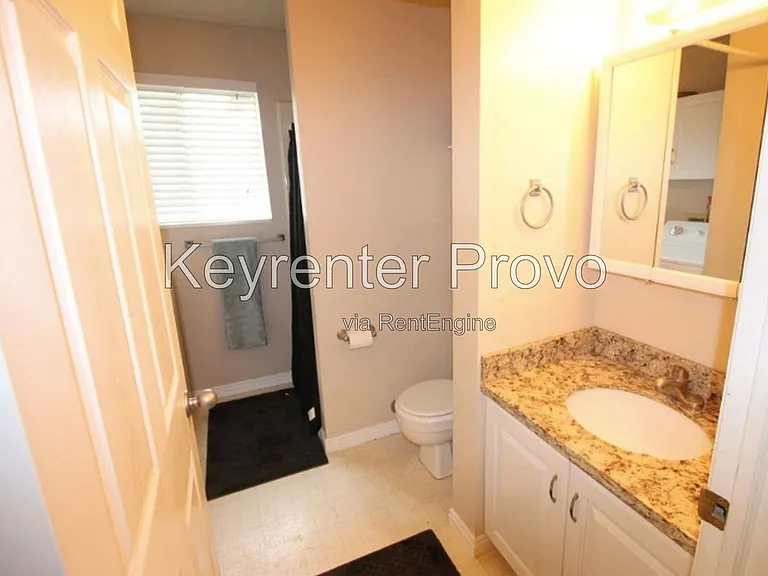 1039 S Freedom Blvd — Photo 3
