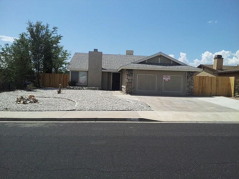 1st image of 15563 Tamarack Dr
