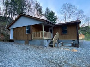 90 Pleasant Dr, Bryson City, NC 28713