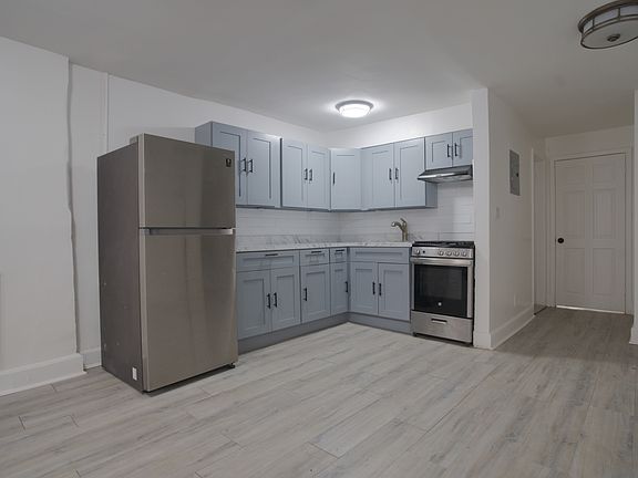 2nd image of 459 Halsey St APT 1