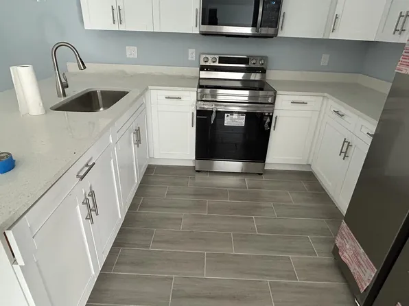 152 Beckley Dr, Lehigh Acres, FL 33974