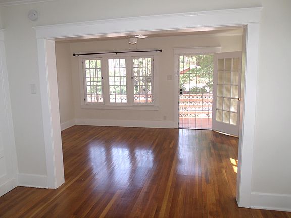 3rd image of 1441 Silver Lake Blvd