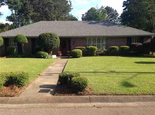 5159 Reddoch Dr, Jackson, MS 39211