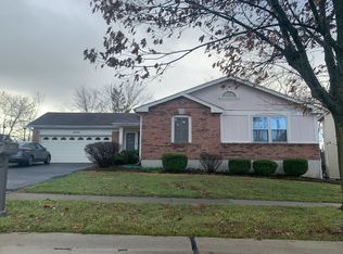 4224 River Oaks Dr, Florissant, MO
