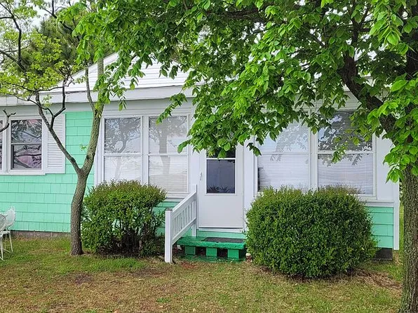 14021 Cornfield Harbor Dr, Scotland, MD 20687
