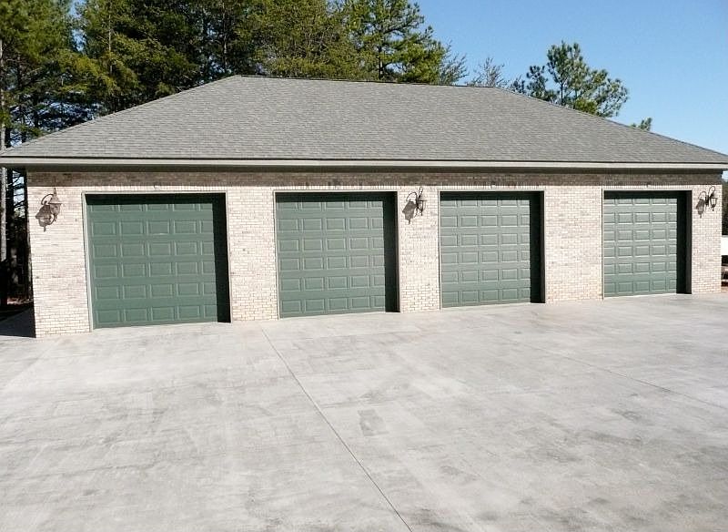 2nd image of 2004 Hampton Shores Dr