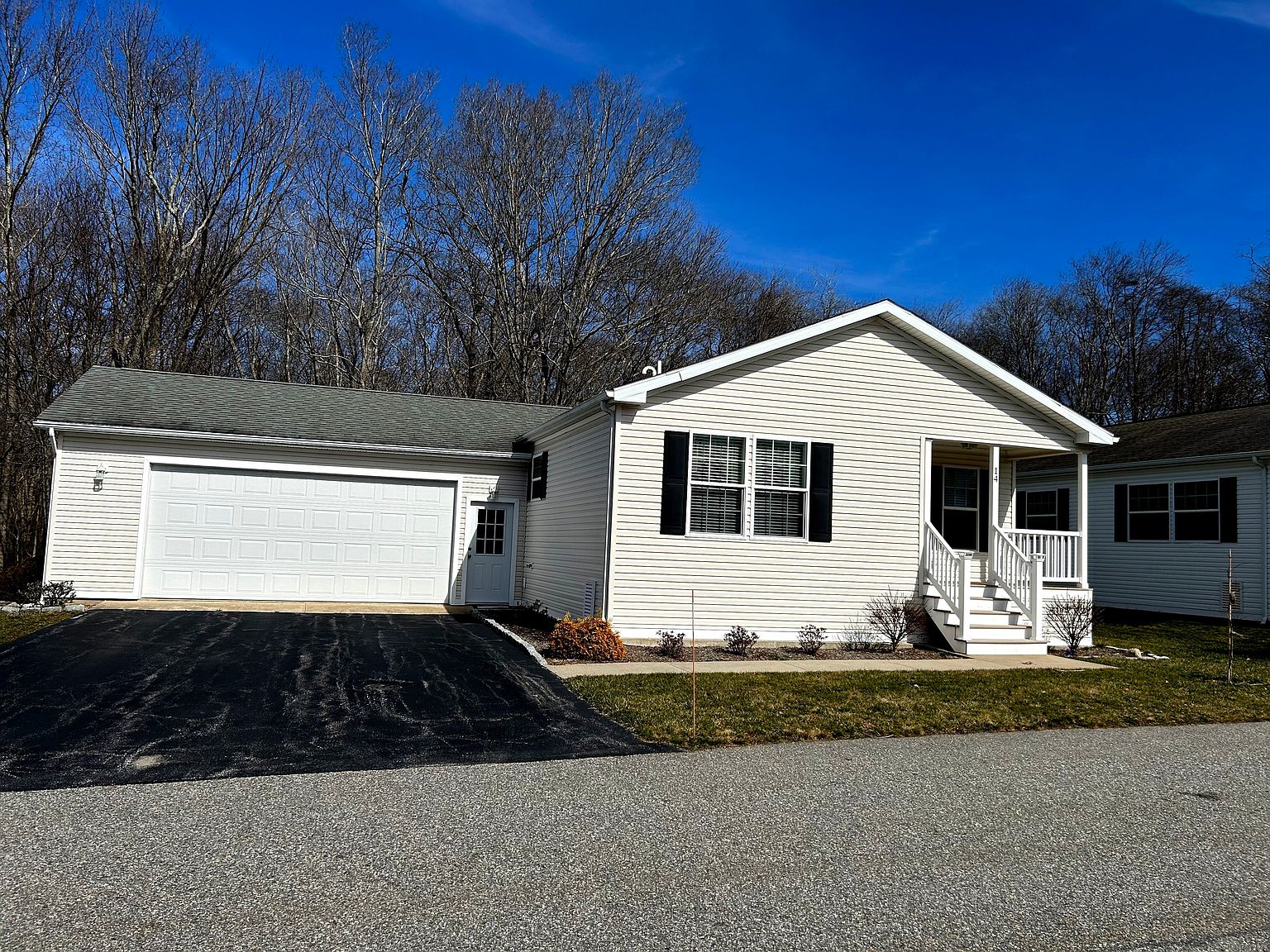 14 Cliff Rd, Ledyard, CT 06339 | Zillow