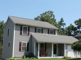 7 Starwood Ln, Beacon Falls, CT 06403