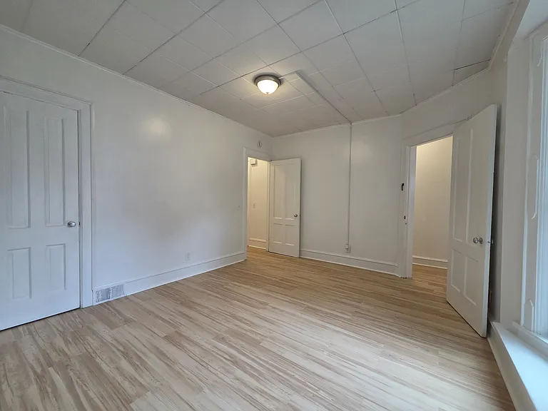 8 Brighton St — Photo 12