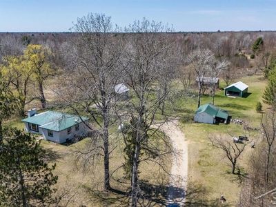 1697 N Three Rivers Rd, Gladwin, MI, 48624