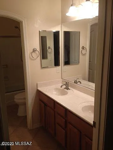 918 E Gibbon River Way — Photo 5