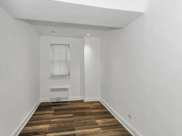 67-25 Clyde Street image 14 of 21