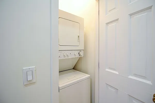 Rented by Julianna Realty Corp | media 12