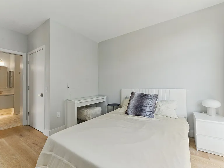 191 Washington St #524 — Photo 8