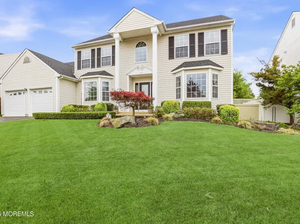 49 Crater Lake Road, Howell, NJ 07731