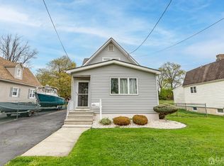 379 Broad St, Sewaren, NJ 07077