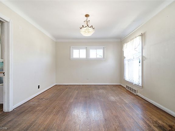 5th image of 5003 W Ridgewood Dr