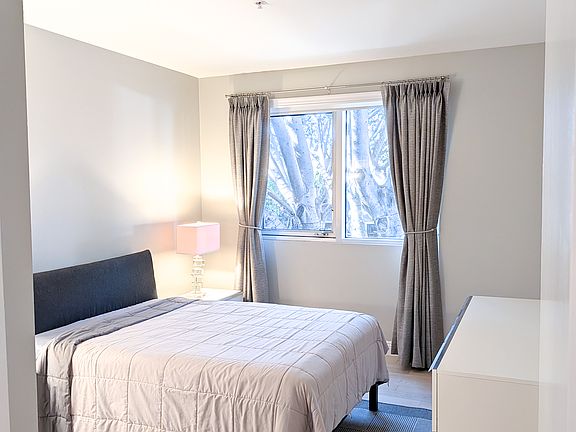 5th image of 111 S De Lacey Ave Unit 212