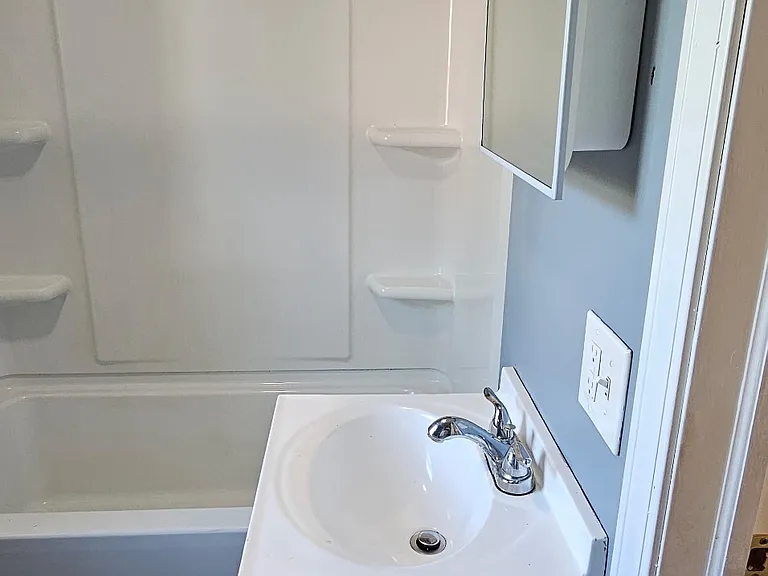 46 Davis Ave #4 — Photo 6