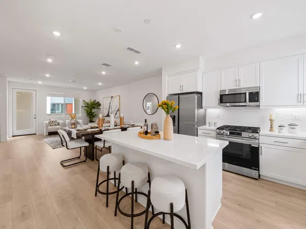 1816 E 1st St Unit 440, Santa Ana, CA 92705