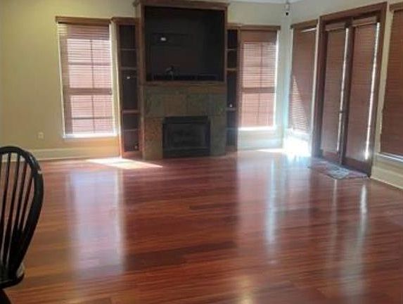 4th image of 19238 Country Club Ln