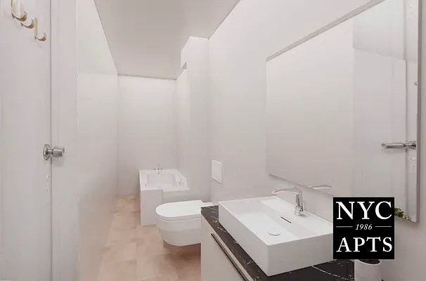 Rented by New York City Apartments | media 21