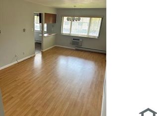 7305 Sieloff Dr APT F, Hazelwood, MO 63042