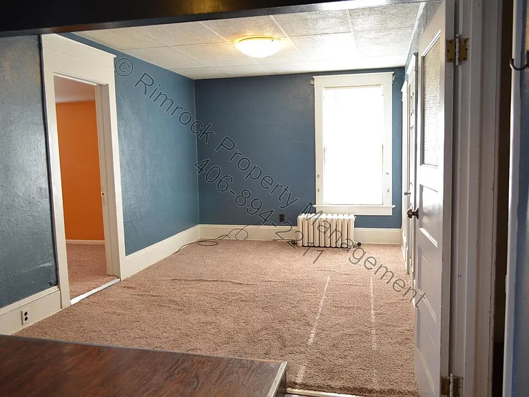 825 Avenue C — Photo 2