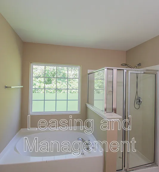 8811 Kellum Dr — Photo 24