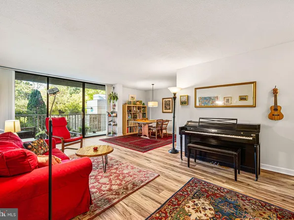 801 Yale Ave APT 530, Swarthmore, PA 19081