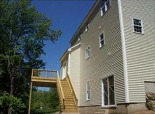 4 Bell Cir, Franklin, MA 02038