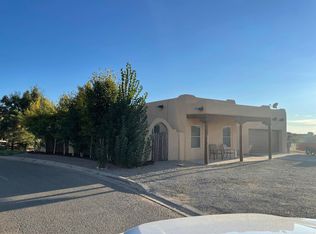 82 Bosquecillo, Santa Fe, NM 87508