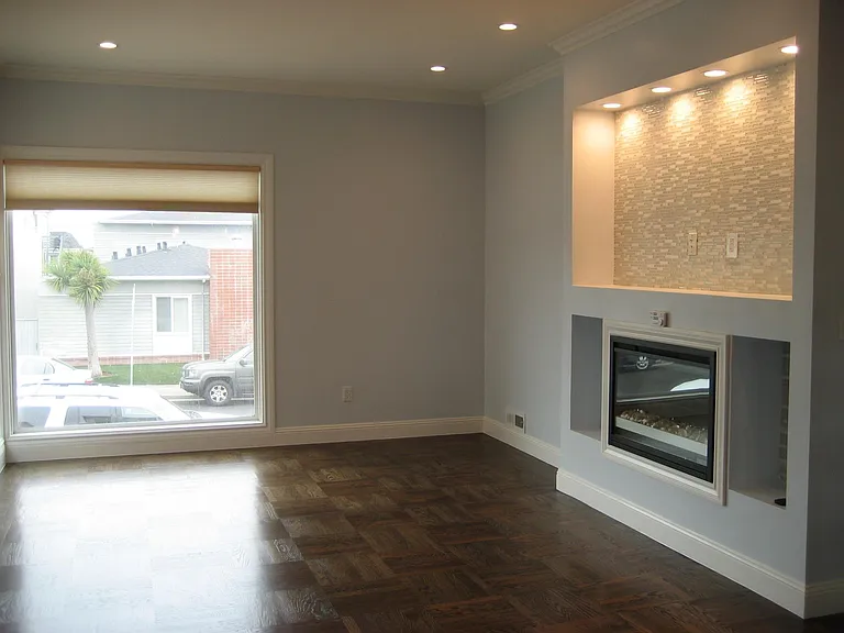 77 Forest Grove Dr — Photo 2