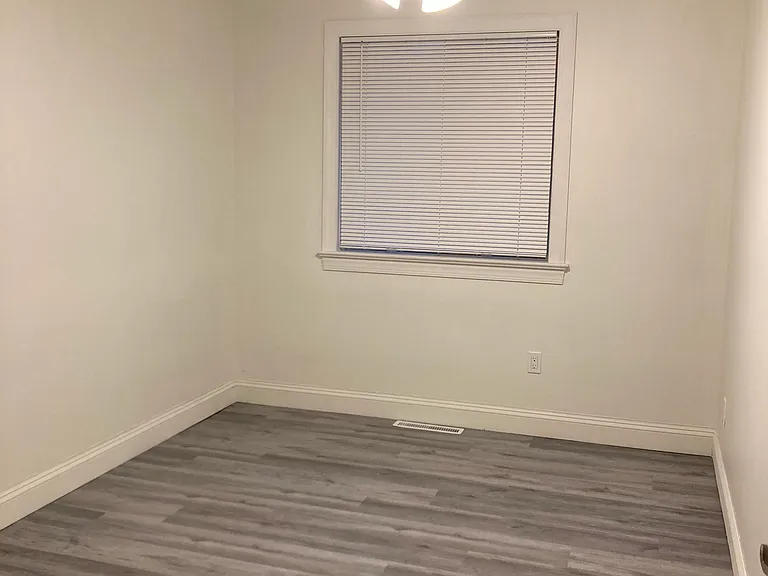 2133 Rhododendron Ct — Photo 10