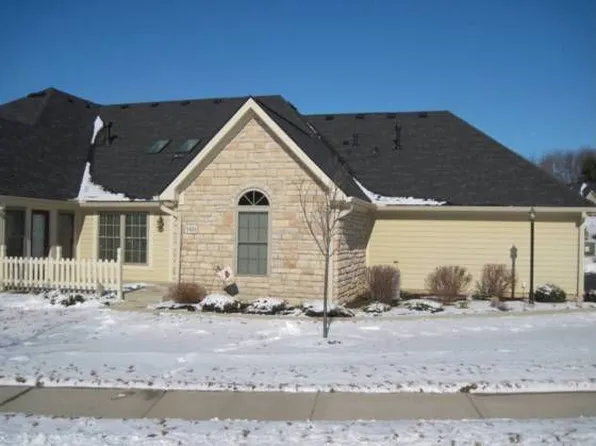 1451 Meadow Wood Dr, Lancaster, OH 43130