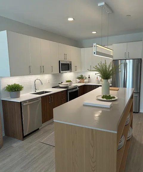 Residences at Sharon Gallery — Photo 39