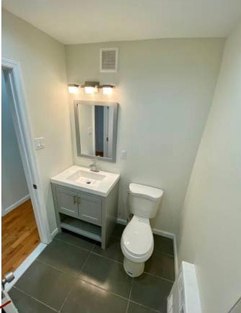1st image of 1066 E 102nd St