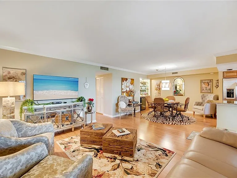 3500 Gulf Shore Blvd N #505 — Photo 3
