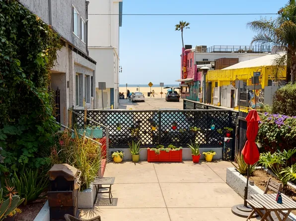 14 Wavecrest Ave, Venice, CA