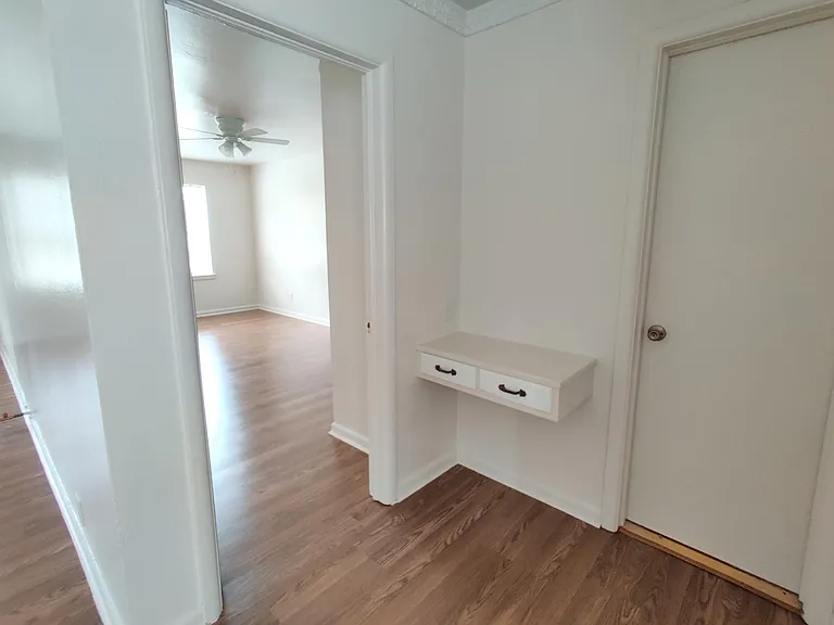 5725 Martel Ave #A — Photo 5