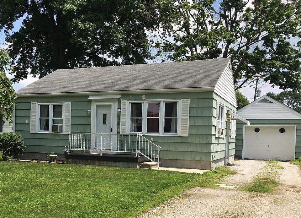 1st image of 438 Clinton Ave