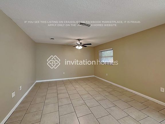 3rd image of 746 Wood Ln