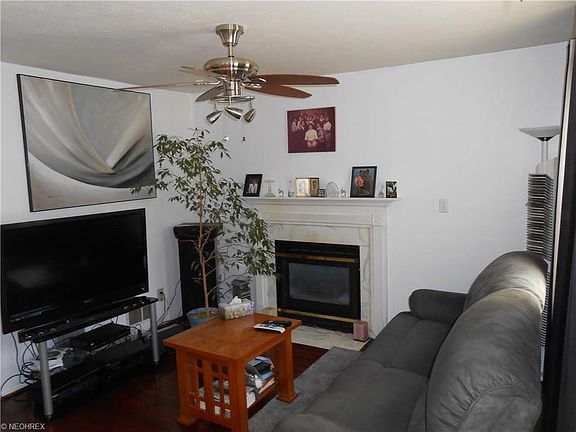 4th image of 11315 Knowlton Ave