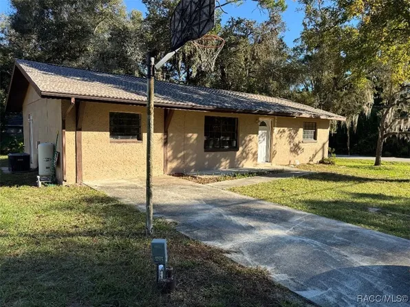 3171 E Bryant St, Inverness, FL 34453