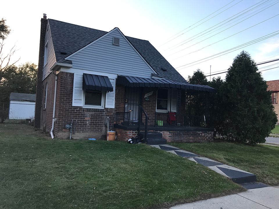 2nd image of 20057 Wisconsin St