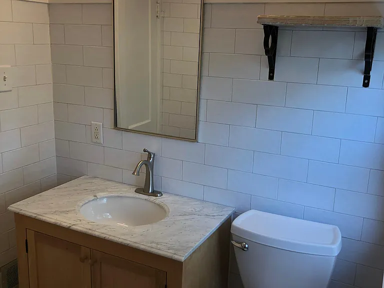 1890 Riverside Dr — Photo 15