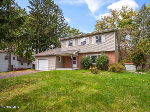 27 Sparrowbush Rd. S, Latham, NY 12110