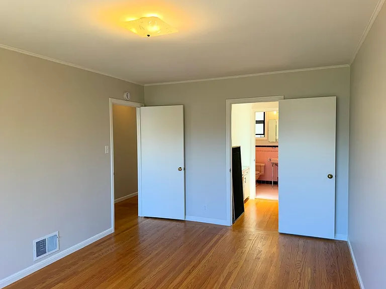 955 Lawton St — Photo 26