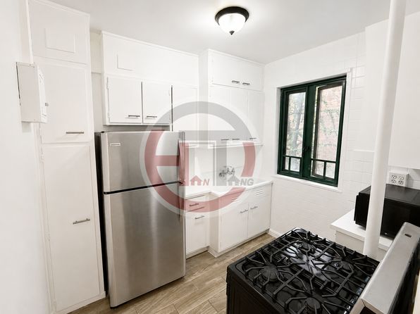 1 Metropolitan Oval APT 3H